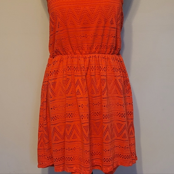 CUTE SUN DRESS!! 🌞 - Picture 6 of 10